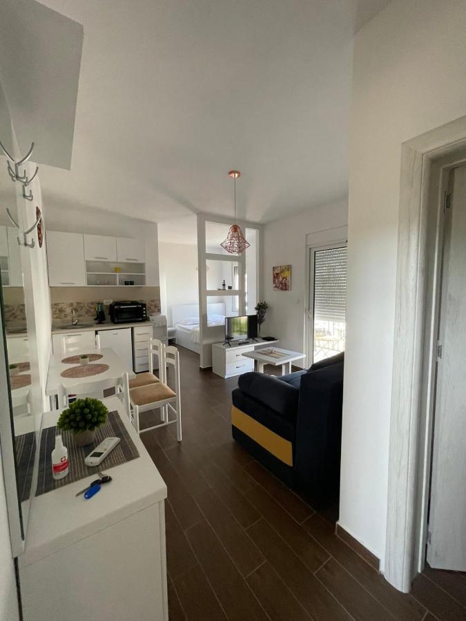 Apartments Tina Utjeha Ngoại thất bức ảnh