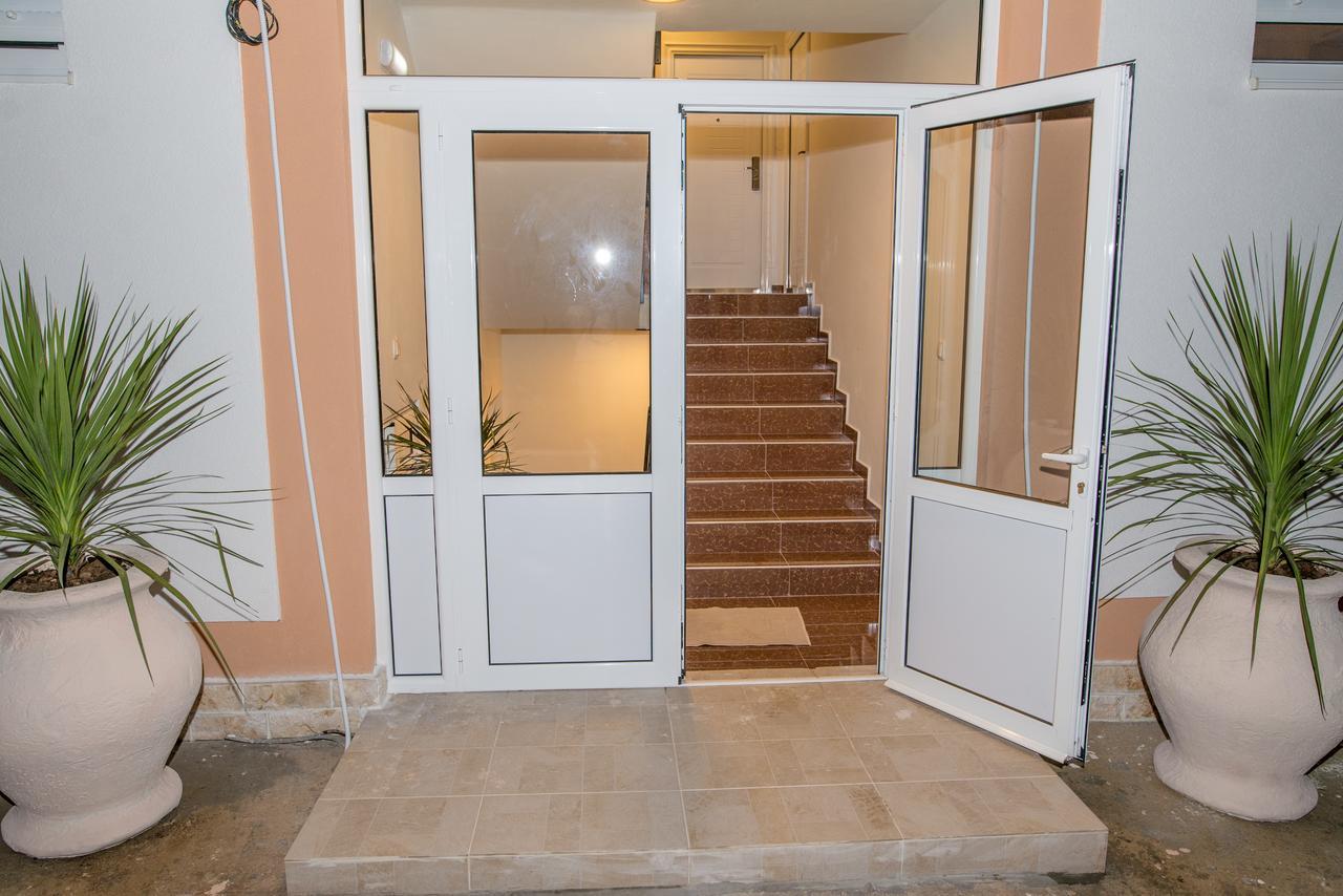 Apartments Tina Utjeha Ngoại thất bức ảnh