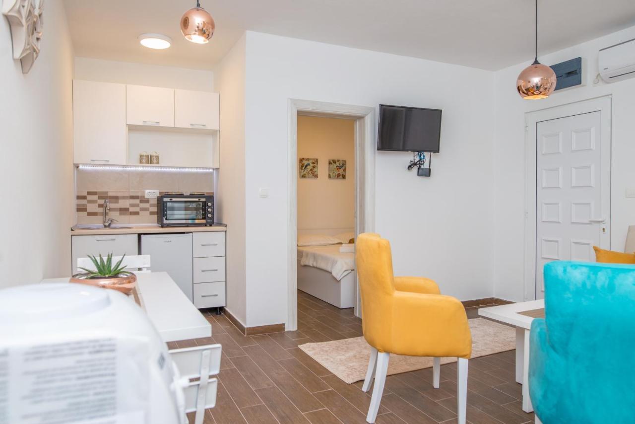 Apartments Tina Utjeha Ngoại thất bức ảnh